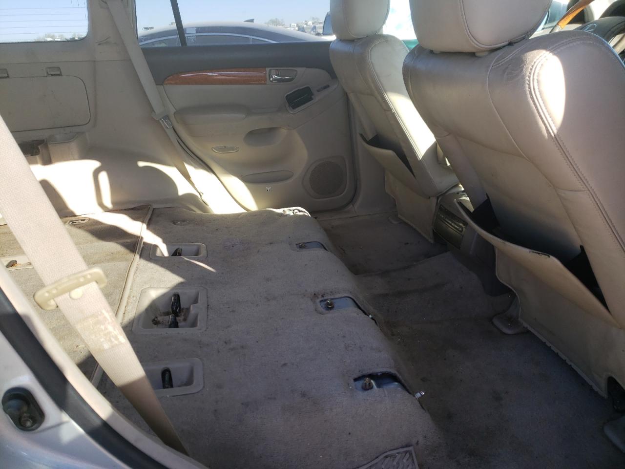 Photo 6 from auction – 2003 LEXUS GX 470 with VIN JTJBT20X330005817