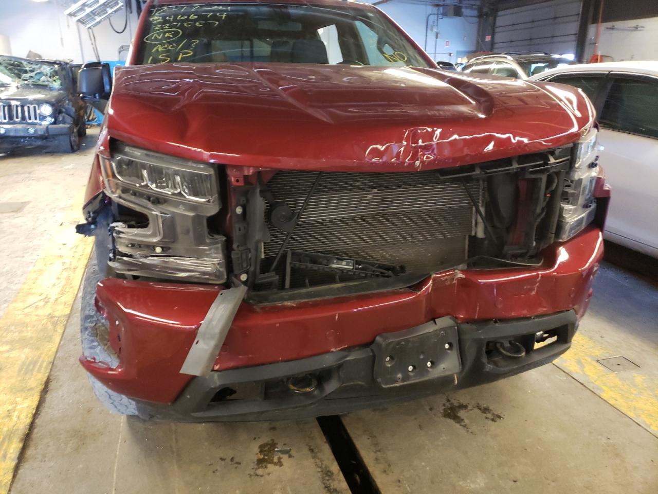 Photo 9 from auction – 2019 CHEVROLET SILVERADO with VIN 1GCUYEED7KZ227557