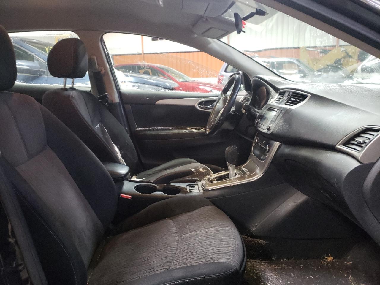 Photo 5 from auction – 2015 NISSAN SENTRA S with VIN 3N1AB7AP1FL630367