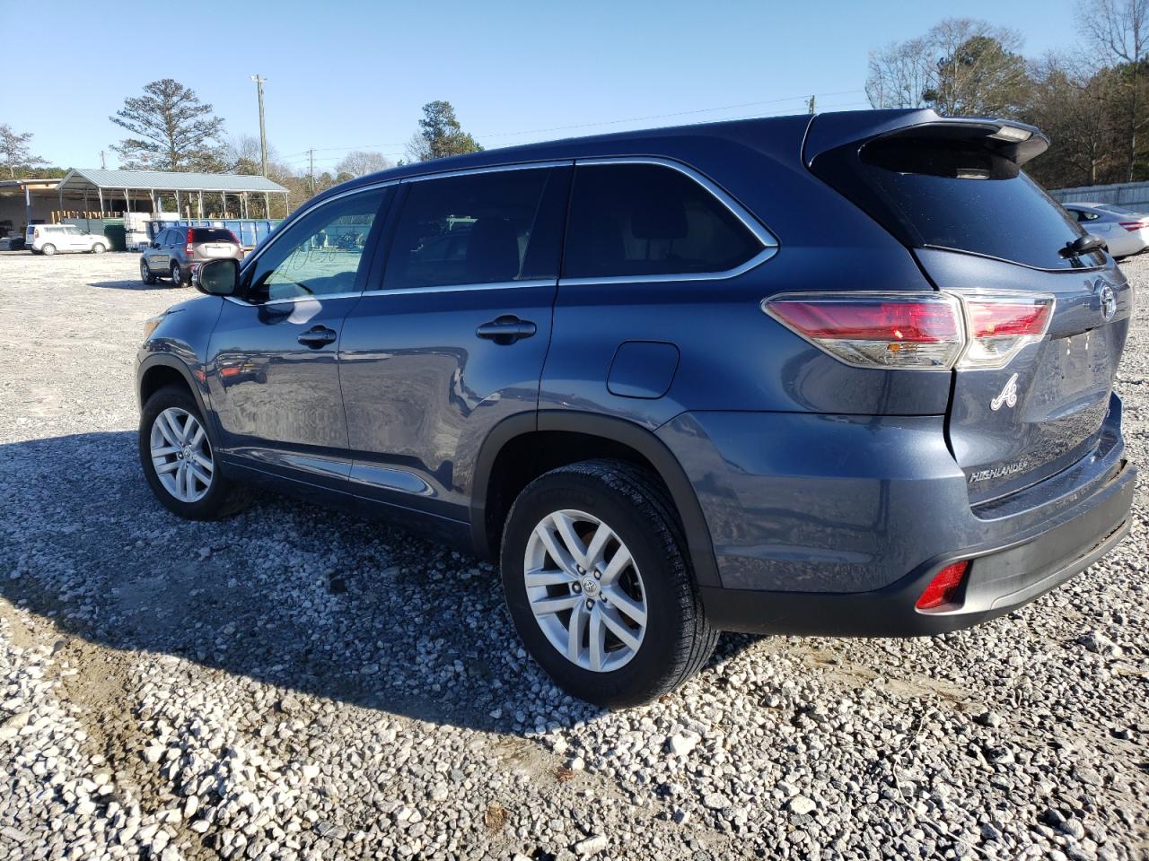 Photo 3 from auction – 2015 TOYOTA HIGHLANDER with VIN 5TDZARFH1FS014467