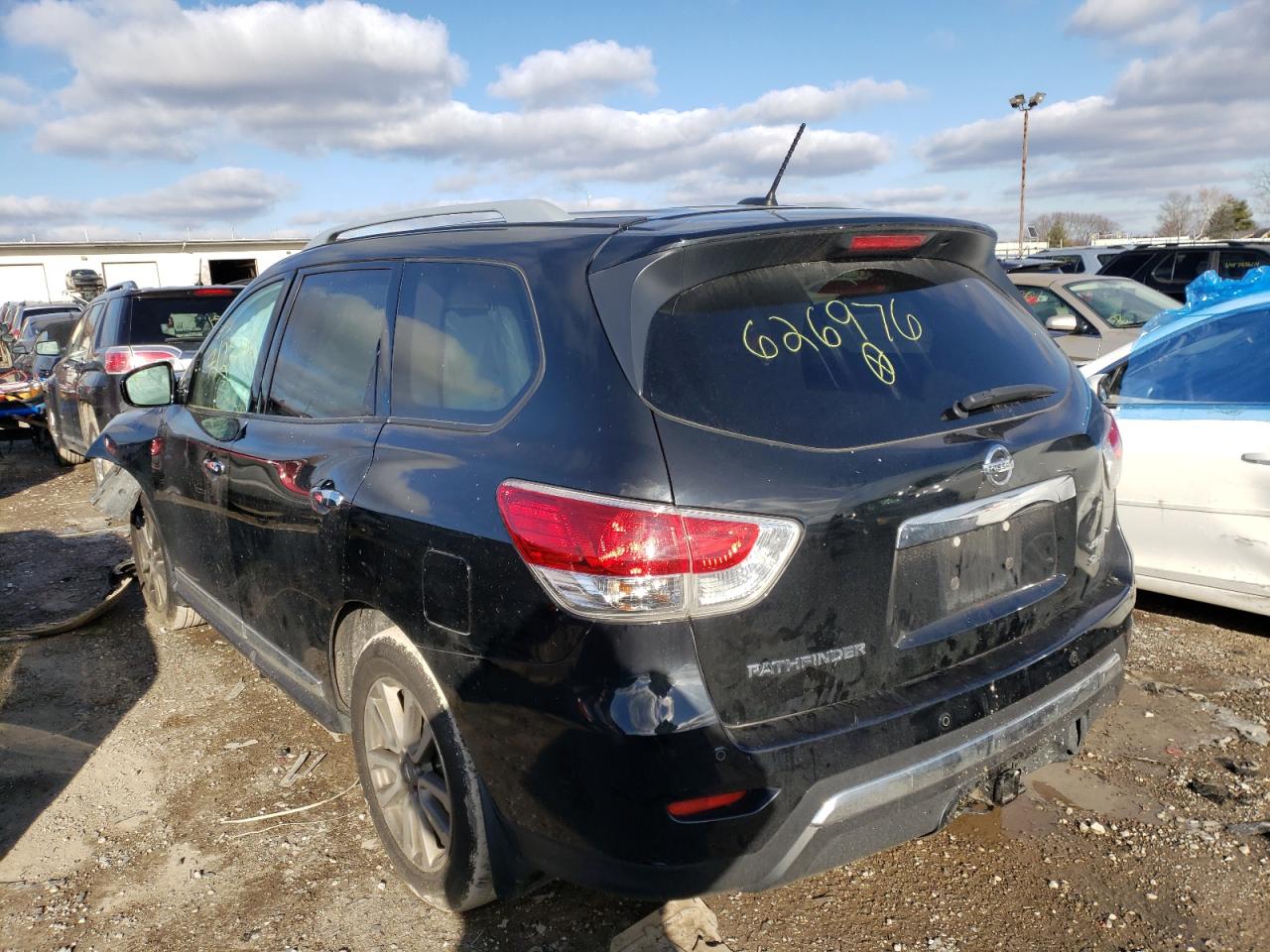 Photo 3 from auction – 2015 NISSAN PATHFINDER with VIN 5N1AR2MM0FC626976