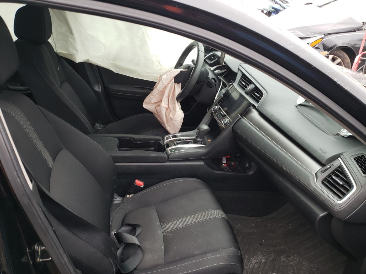 Photo 5 from auction – 2016 HONDA CIVIC EX with VIN 19XFC2F7XGE244564