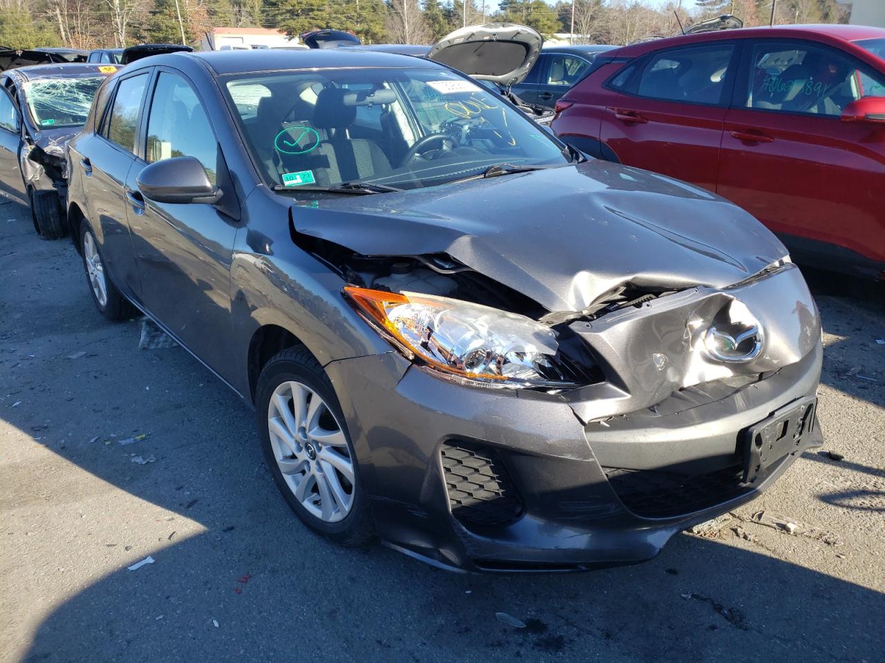 MAZDA 3 I 2013 with VIN JM1BL1LP0D1843064 - Photo from auction