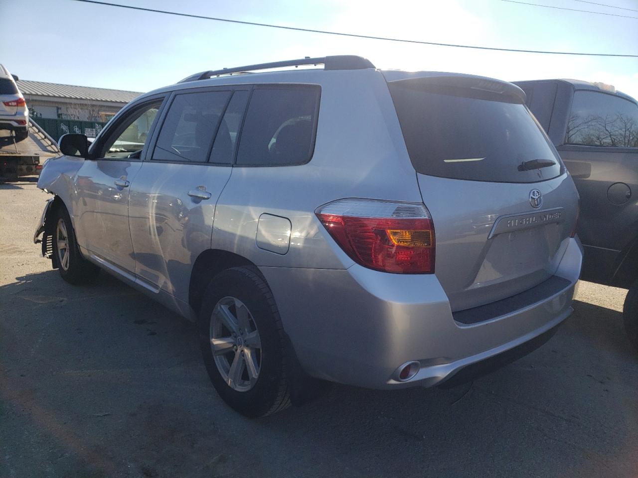 Photo 3 from auction – 2010 TOYOTA HIGHLANDER with VIN 5TDZK3EH9AS003978