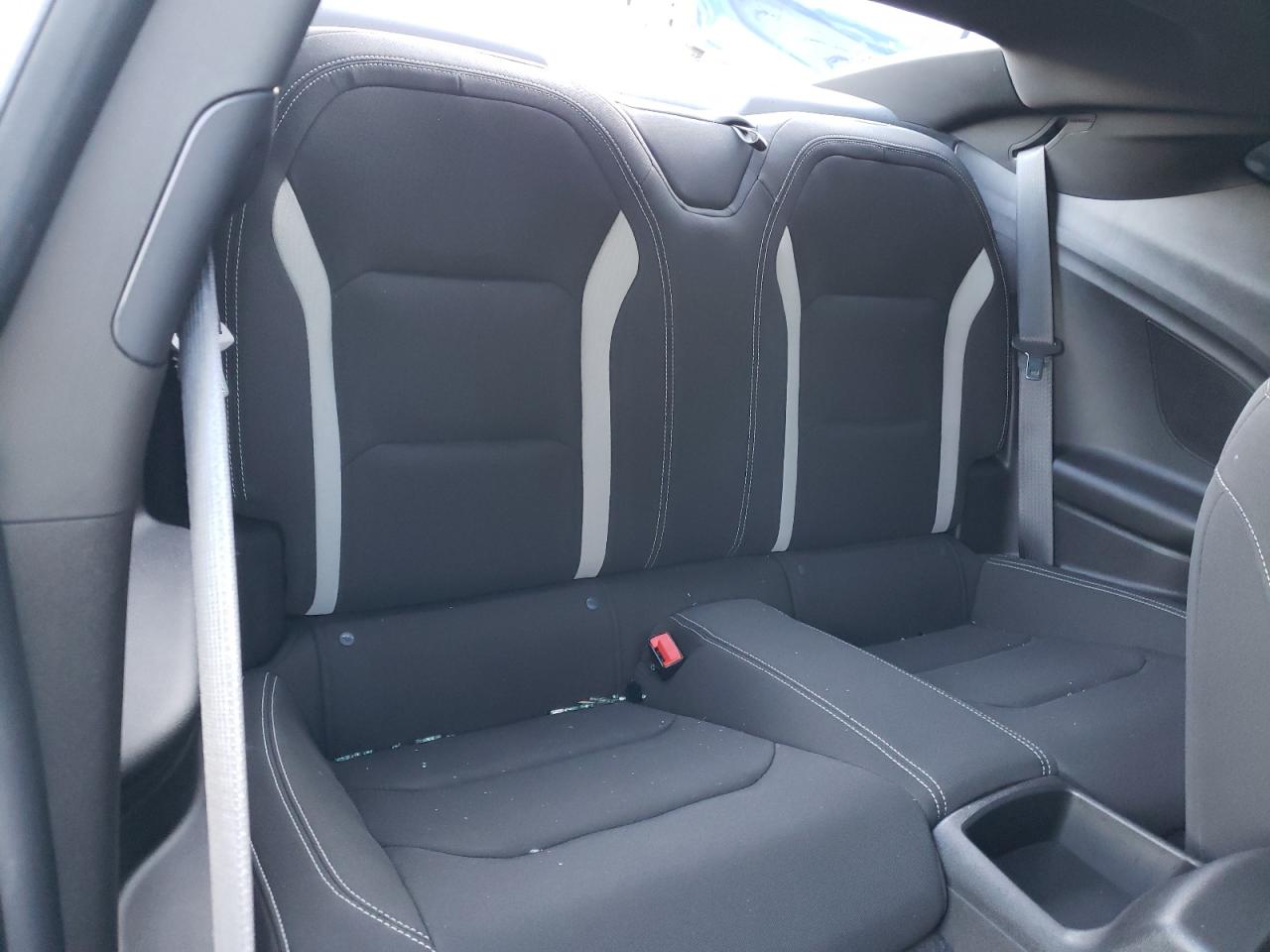 Photo 6 from auction – 2021 CHEVROLET CAMARO LS with VIN 1G1FB1RS3M0128844