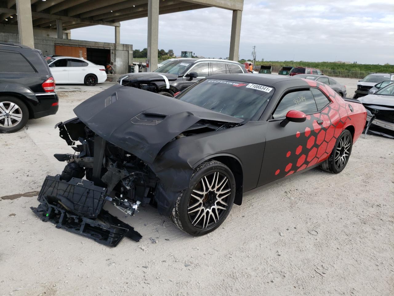 Photo 2 from auction – 2017 DODGE CHALLENGER with VIN 2C3CDZAG9HH558166