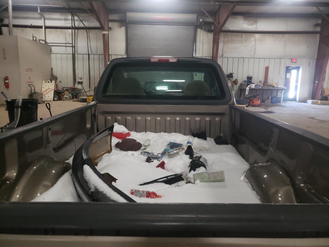 Photo 6 from auction – 2004 FORD F-150 HERI with VIN 2FTRF17W84CA56580