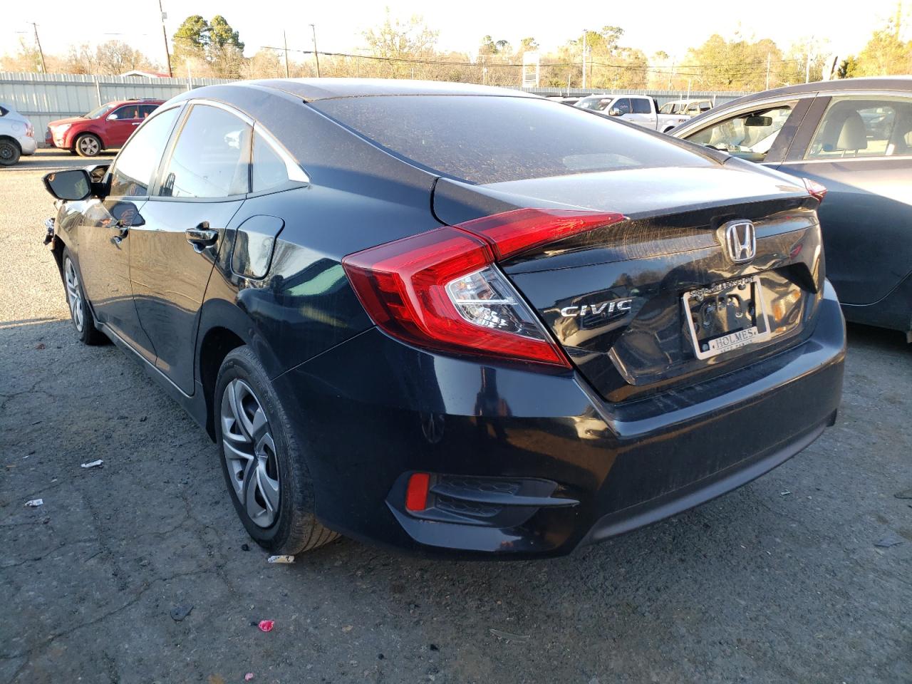 Photo 3 from auction – 2017 HONDA CIVIC LX with VIN 19XFC2F55HE053778