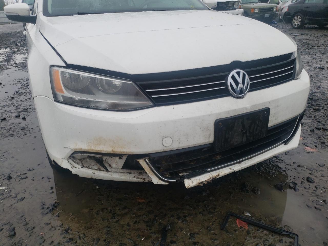 Photo 9 from auction – 2012 VOLKSWAGEN JETTA TDI with VIN 3VWLL7AJ5CM326671
