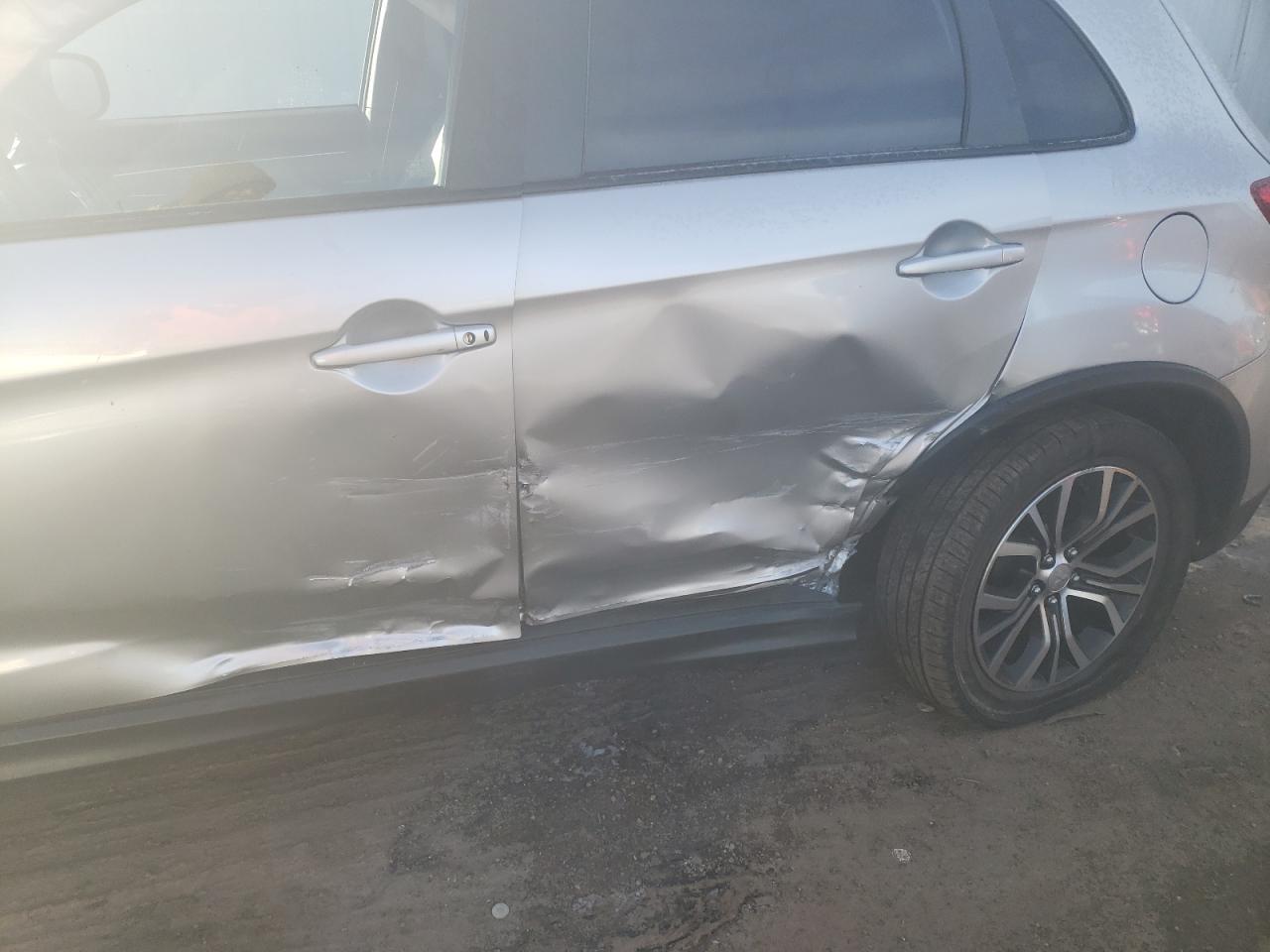 Photo 9 from auction – 2018 MITSUBISHI OUTLANDER with VIN JA4AP3AW3JZ032792