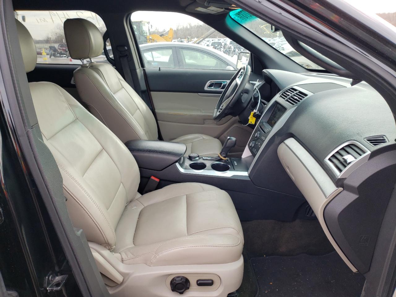 Photo 5 from auction – 2013 FORD EXPLORER X with VIN 1FM5K8D81DGB89412