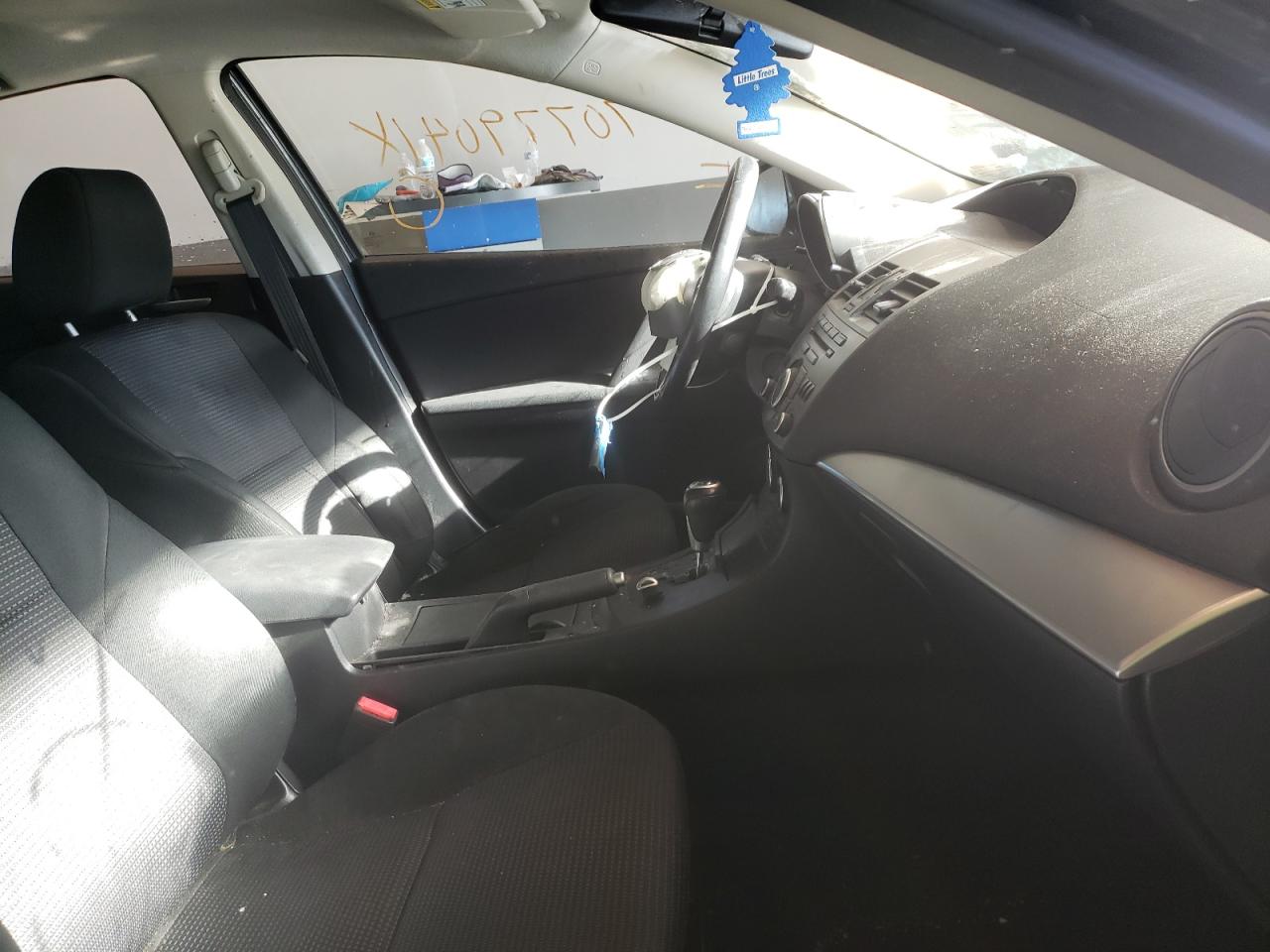 Photo 5 from auction – 2013 MAZDA 3 I with VIN JM1BL1L72D1751941