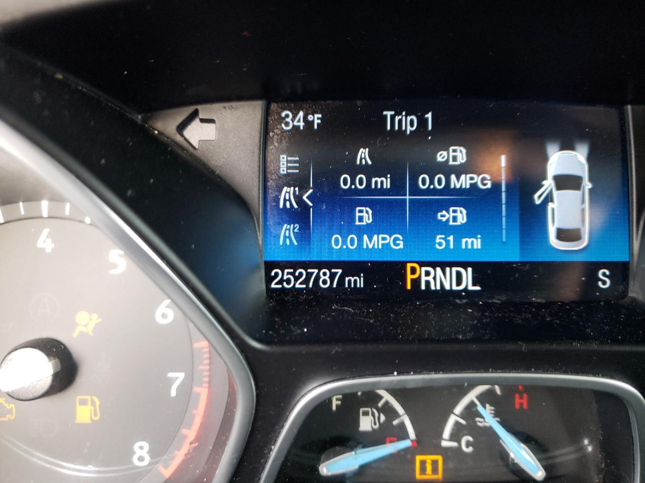 Photo 8 from auction – 2015 FORD FOCUS SE with VIN 1FADP3K23FL277011