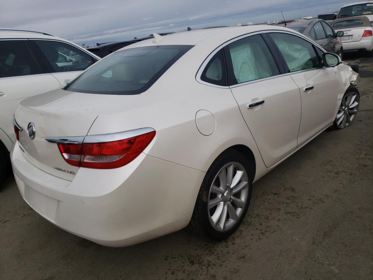 Photo 4 from auction – 2014 BUICK VERANO CON with VIN 1G4PR5SKXE4128953