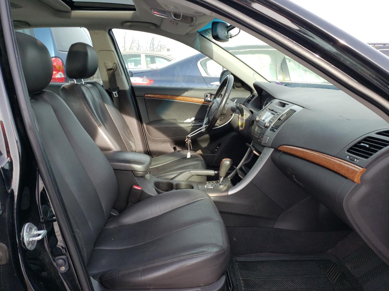 Photo 5 from auction – 2009 HYUNDAI SONATA SE with VIN 5NPEU46C19H560189