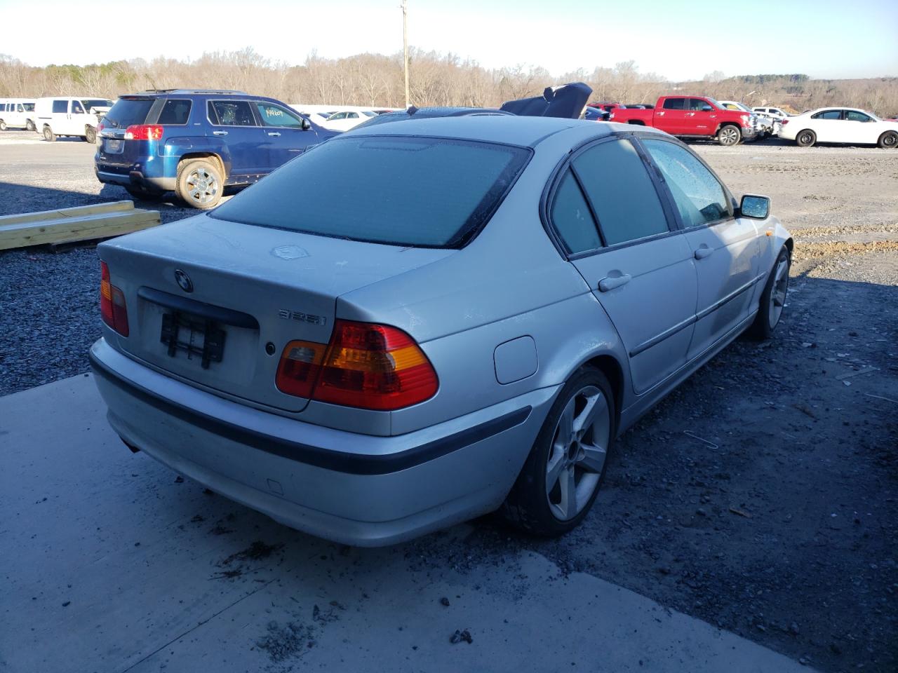 Photo 4 from auction – 2004 BMW 325 I with VIN WBAEV33414KL63017