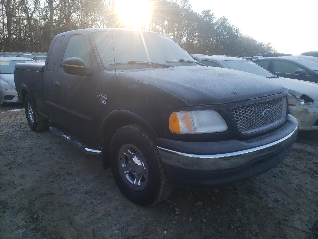 Photo 13 from auction – 2000 FORD F150 with VIN 1FTRX17W1YNA23238