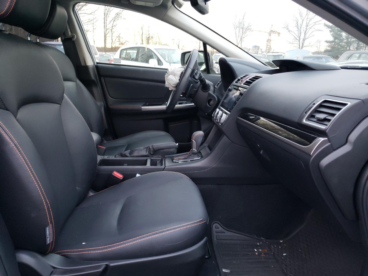 Photo 5 from auction – 2017 SUBARU CROSSTREK with VIN JF2GPANC5HH221854