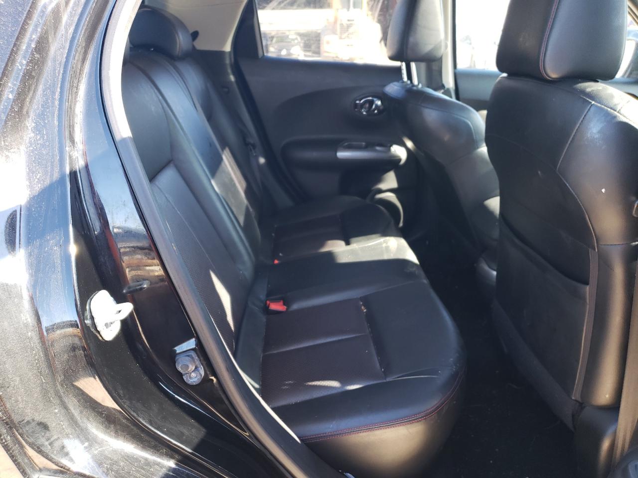 Photo 6 from auction – 2015 NISSAN JUKE S with VIN JN8AF5MR4FT505401