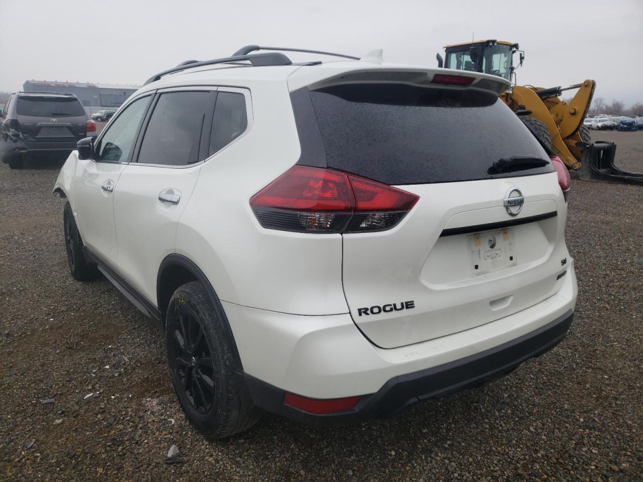 Photo 3 from auction – 2018 NISSAN ROGUE S with VIN 5N1AT2MT2JC749907