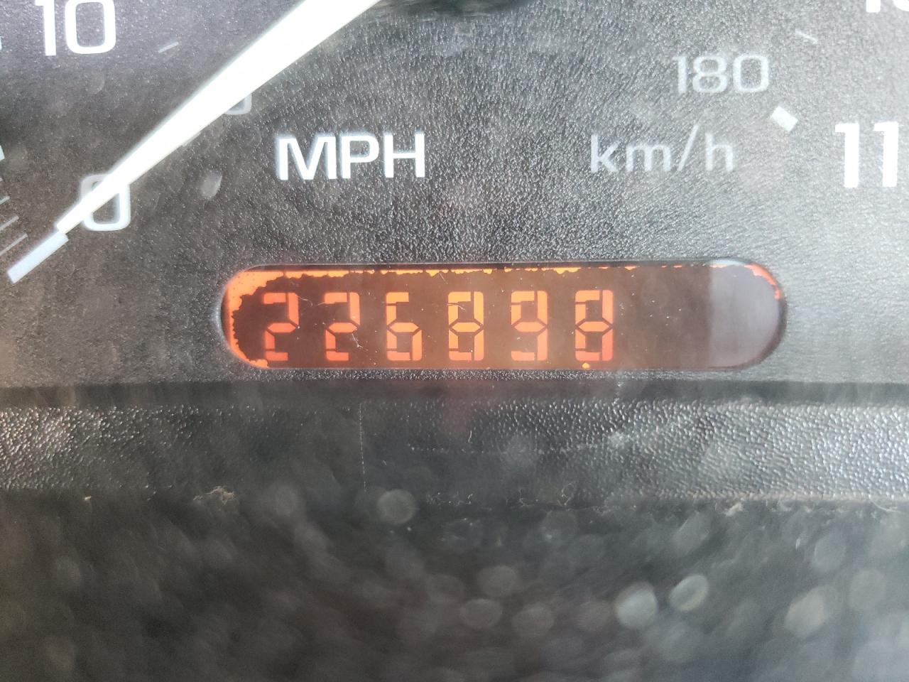 Photo 8 from auction – 2004 CHEVROLET CAVALIER with VIN 1G1JC12F547283455