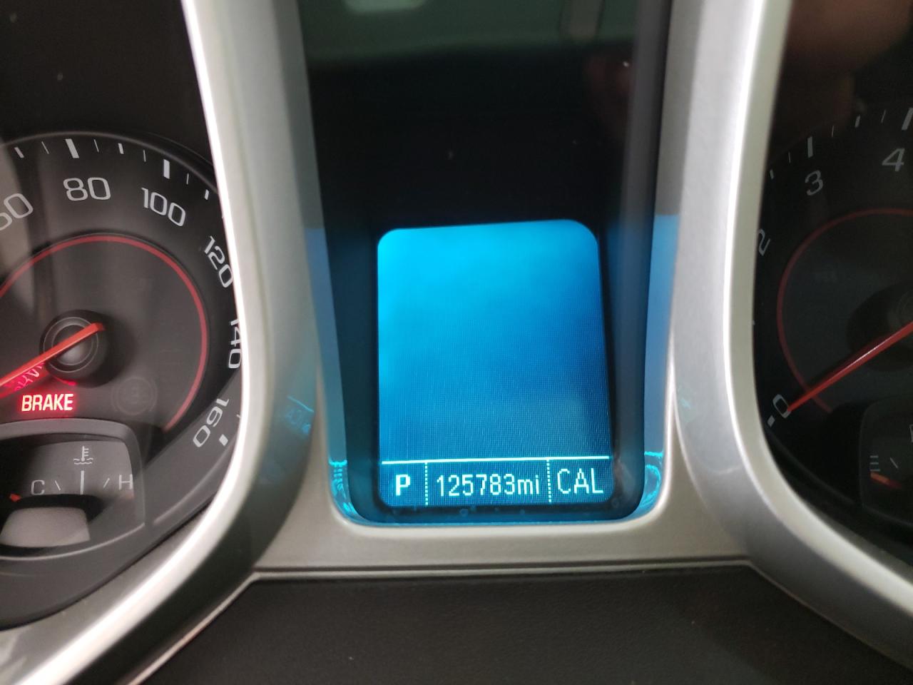 Photo 8 from auction – 2015 CHEVROLET CAMARO LS with VIN 2G1FB1E39F9169664