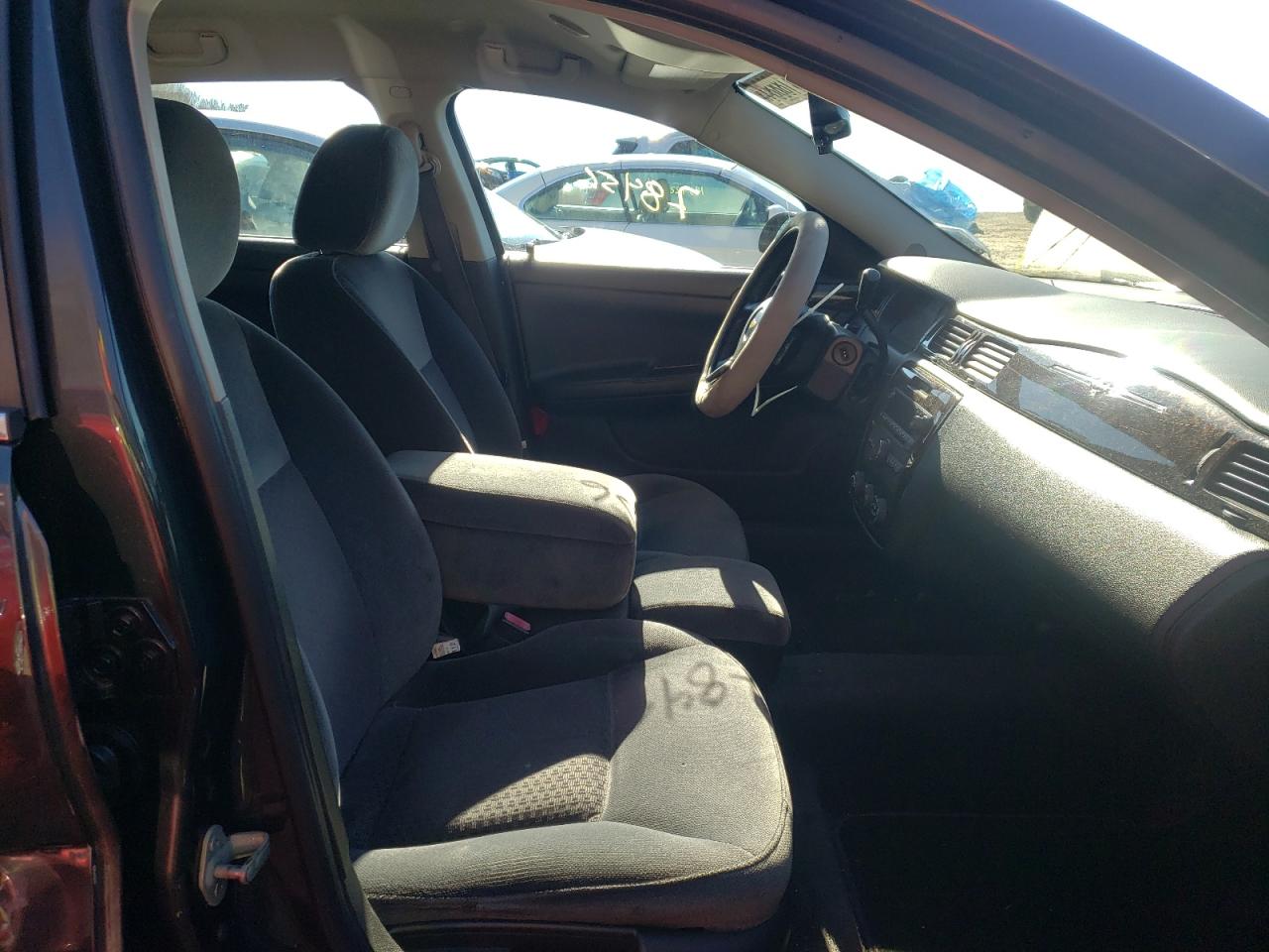 Photo 5 from auction – 2012 CHEVROLET IMPALA LS with VIN 2G1WA5E34C1304795
