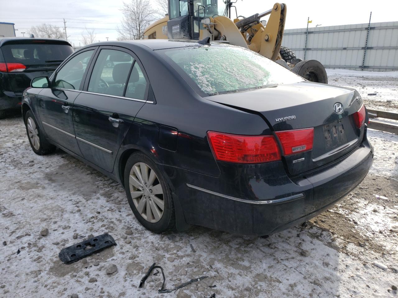 Photo 3 from auction – 2009 HYUNDAI SONATA SE with VIN 5NPEU46C19H560189