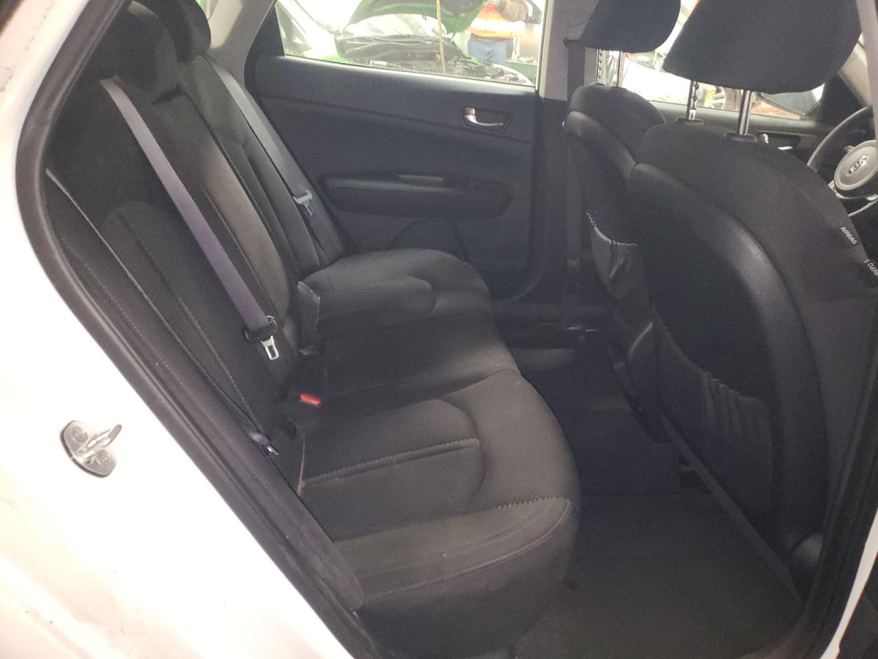 Photo 6 from auction – 2016 KIA OPTIMA LX with VIN KNAGT4L32G5098798