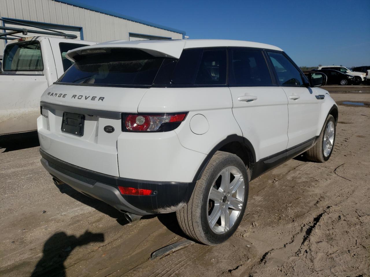 Photo 4 from auction – 2013 LAND ROVER RANGE ROVE with VIN SALVP2BG6DH805136