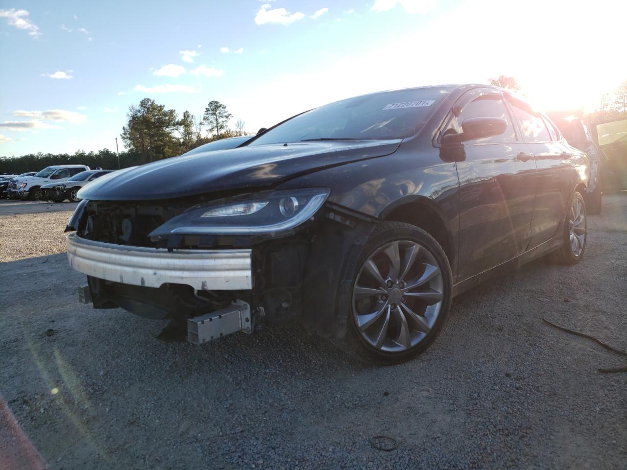 Photo 2 from auction – 2015 CHRYSLER 200 S with VIN 1C3CCCBG5FN558099