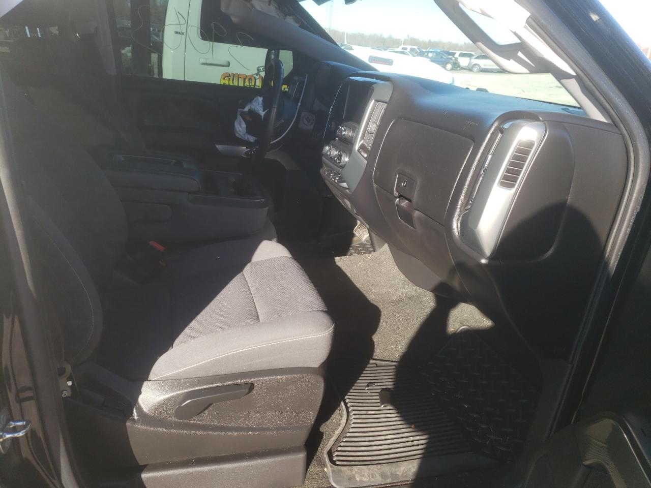 Photo 5 from auction – 2015 CHEVROLET SILVERADO with VIN 3GCPCREC4FG517397