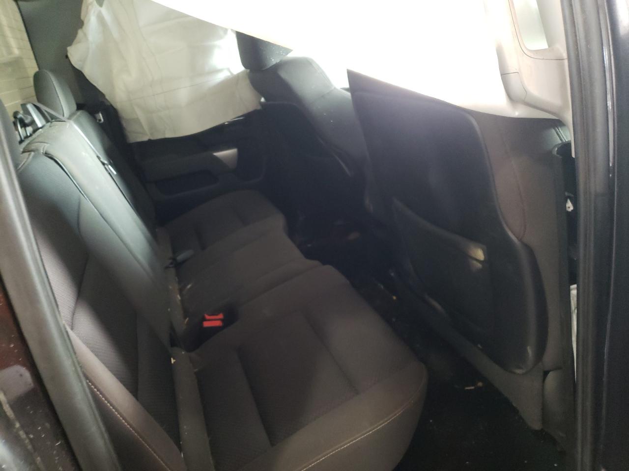 Photo 6 from auction – 2015 CHEVROLET SILVERADO with VIN 1GCVKREC7FZ185675