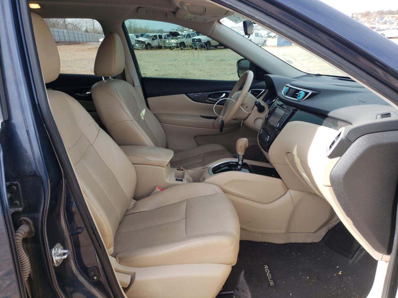 Photo 5 from auction – 2015 NISSAN ROGUE S with VIN 5N1AT2MT2FC885400