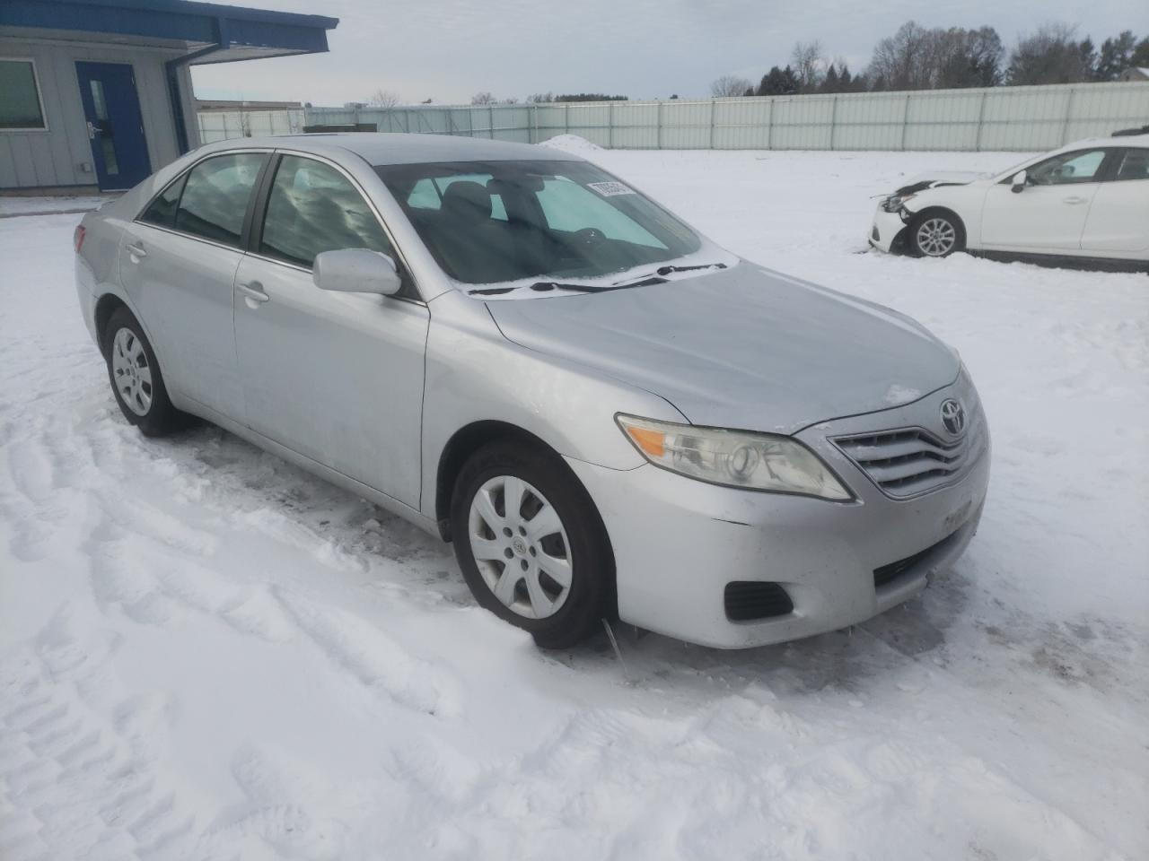 TOYOTA CAMRY BASE 2010 with VIN 4T1BF3EK4AU046262 - Photo from auction