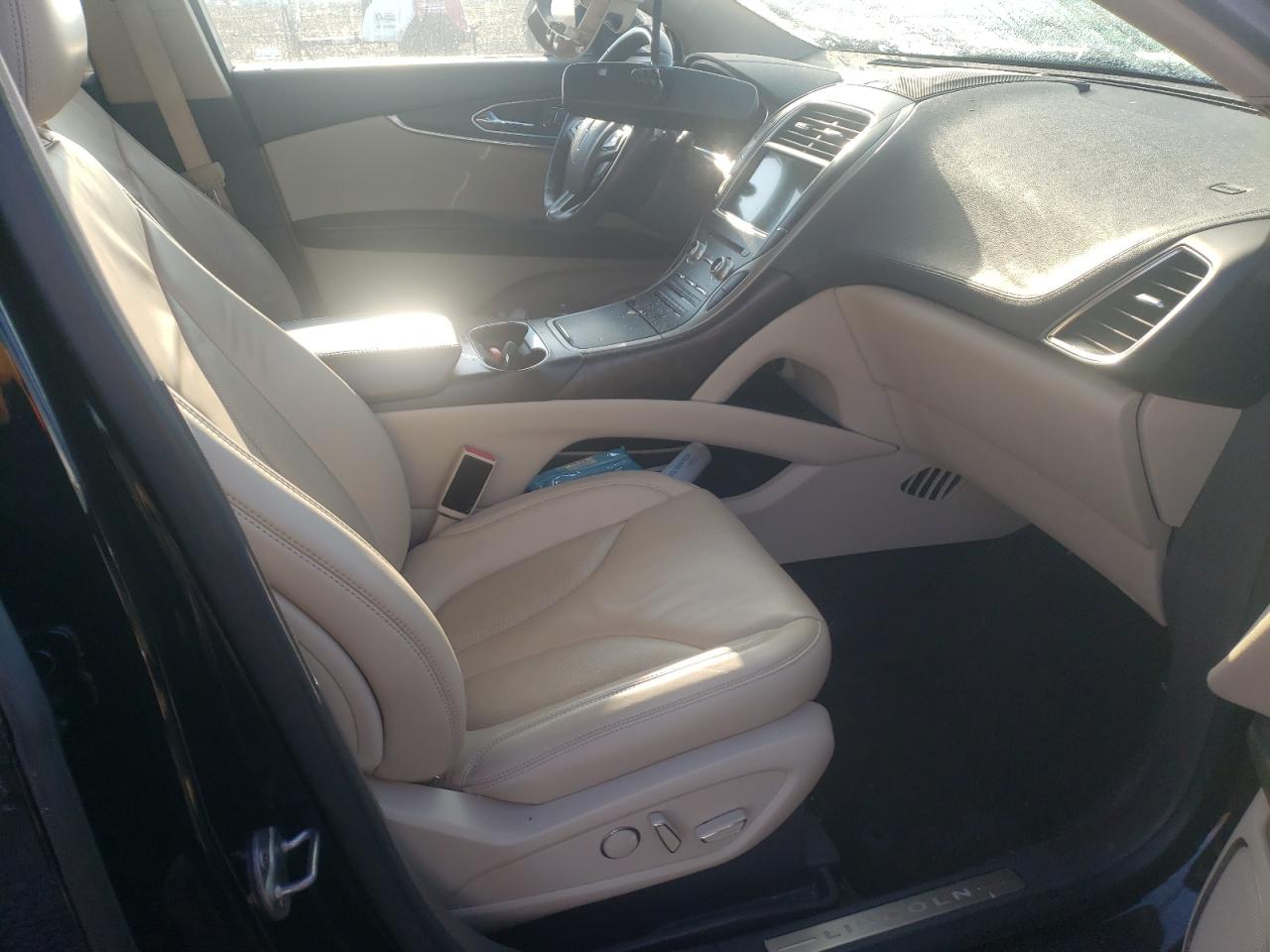 Photo 5 from auction – 2016 LINCOLN MKX SELECT with VIN 2LMTJ6KR2GBL59836