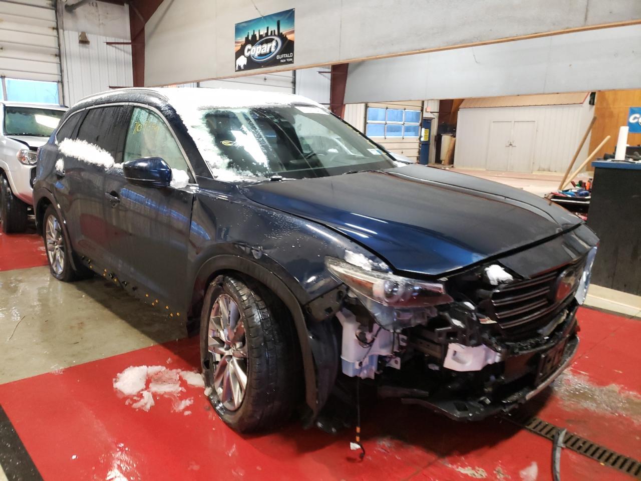 Photo 1 from auction – 2017 MAZDA CX-9 GRAND with VIN JM3TCBDYXH0140852