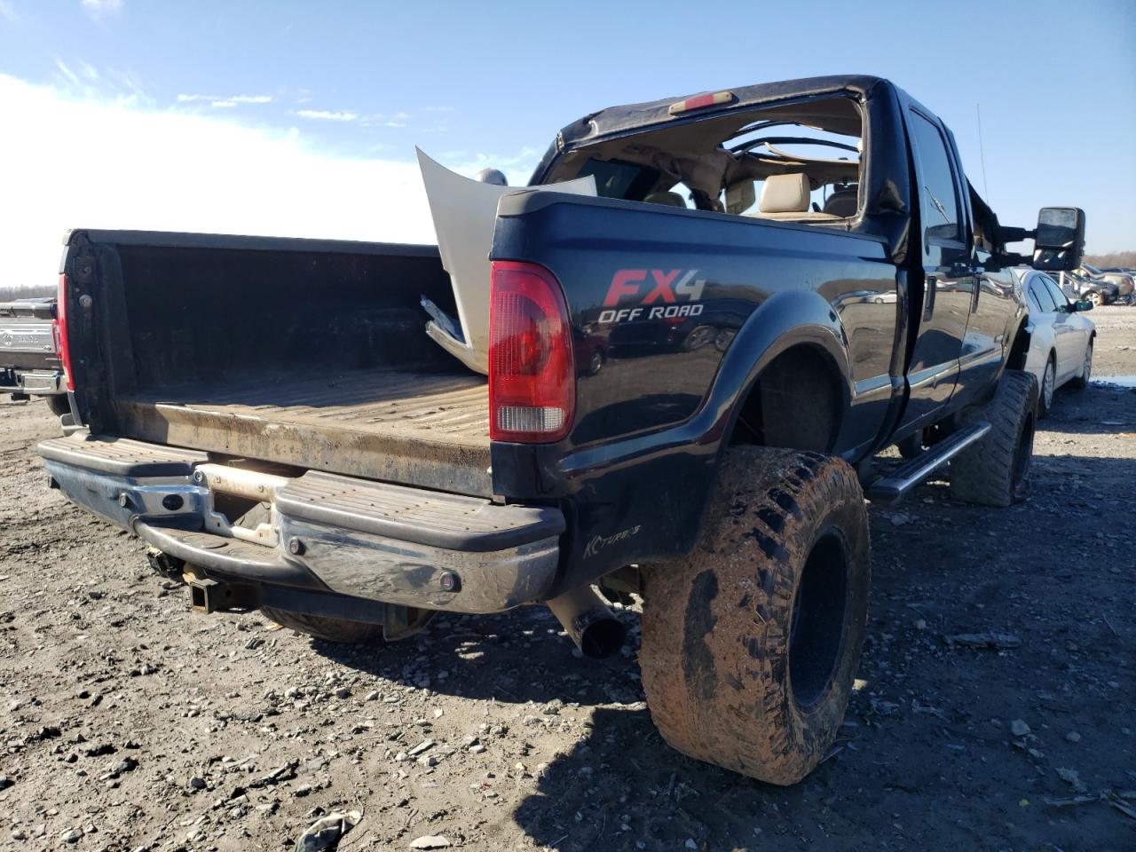 Photo 4 from auction – 2005 FORD F250 SUPER with VIN 1FTSW21P35EA10059