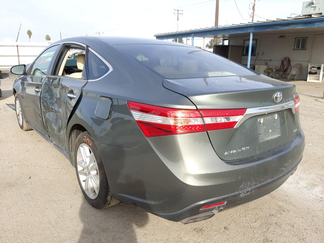 Photo 3 from auction – 2013 TOYOTA AVALON BAS with VIN 4T1BK1EB0DU035487