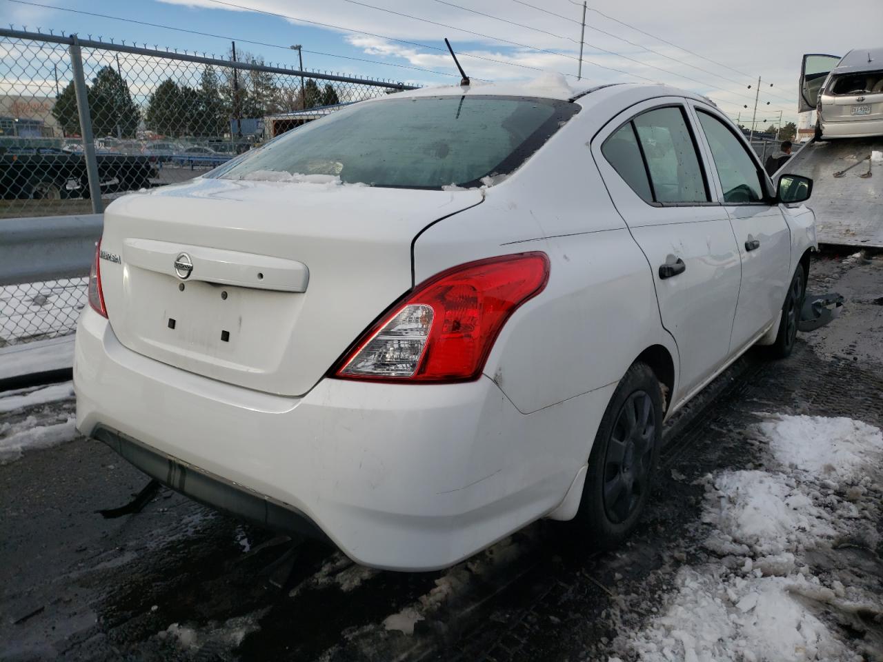 Photo 4 from auction – 2016 NISSAN VERSA S with VIN 3N1CN7AP6GL816598