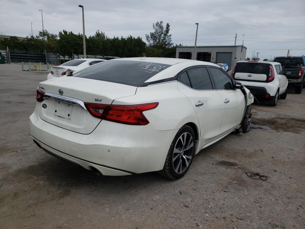 Photo 4 from auction – 2017 NISSAN MAXIMA 3.5 with VIN 1N4AA6AP3HC404152