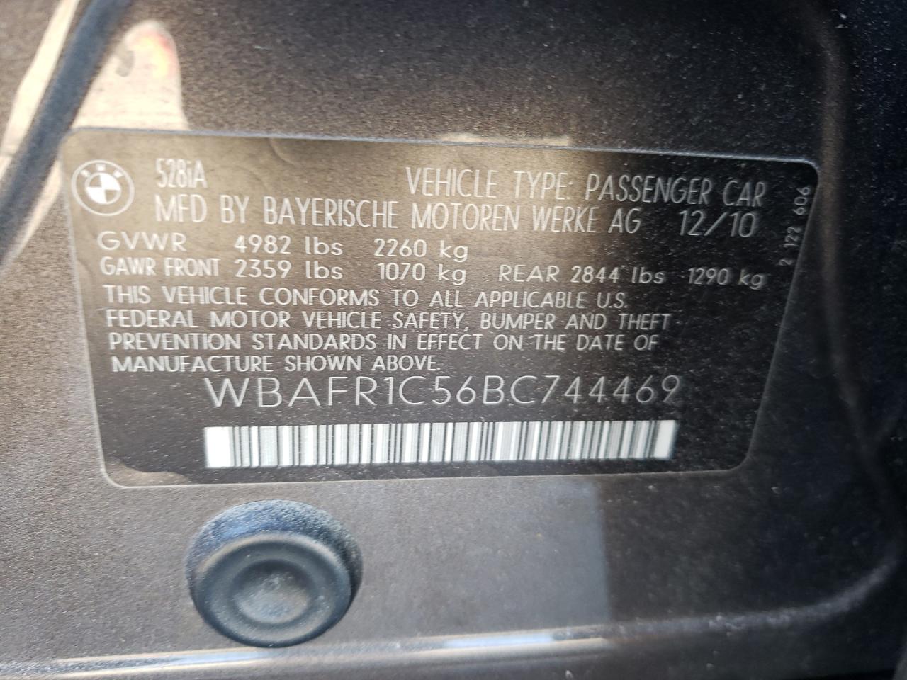 Photo 10 from auction – 2011 BMW 528 I with VIN WBAFR1C56BC744469