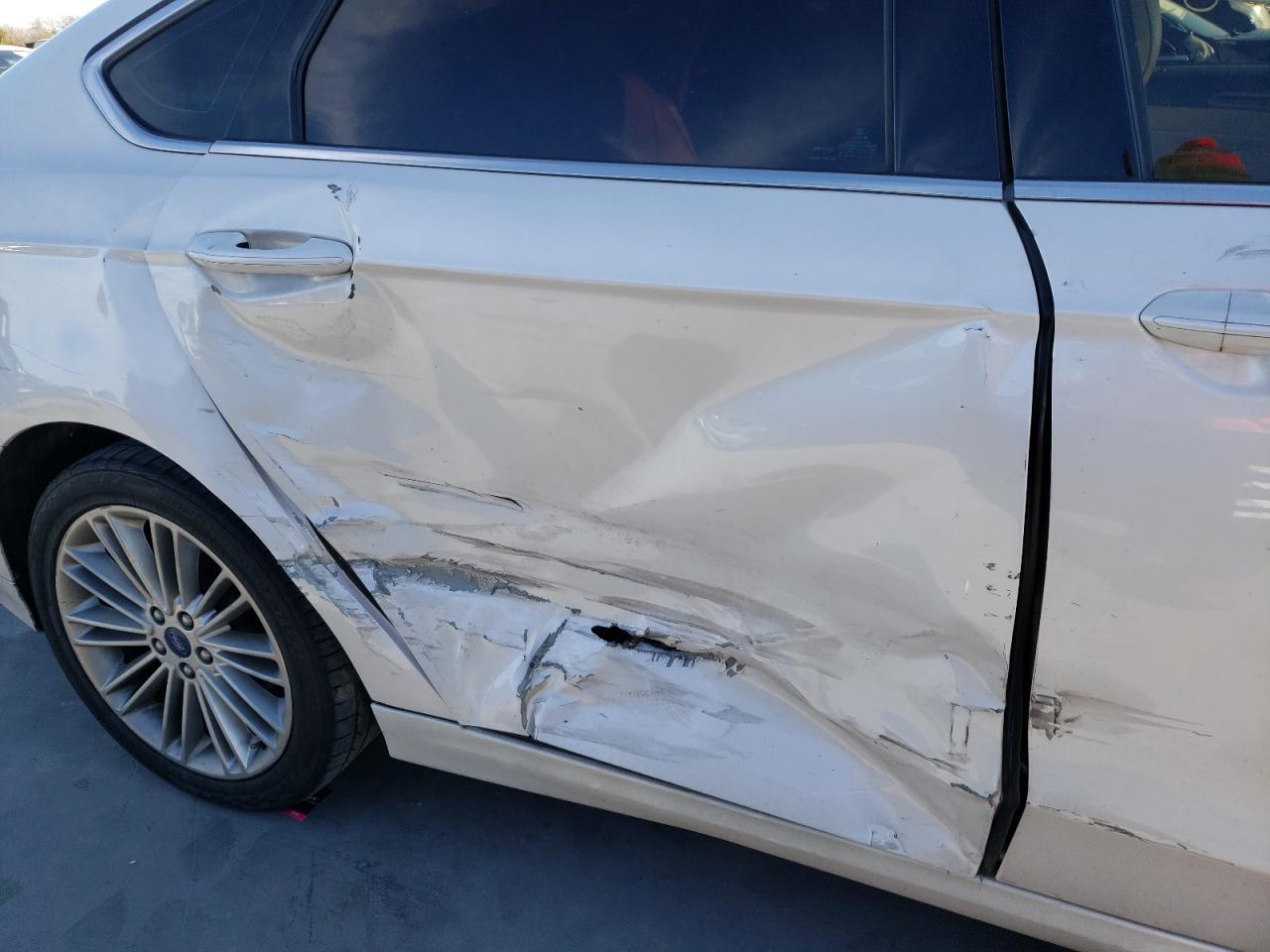 Photo 9 from auction – 2014 FORD FUSION SE with VIN 3FA6P0HD9ER184591