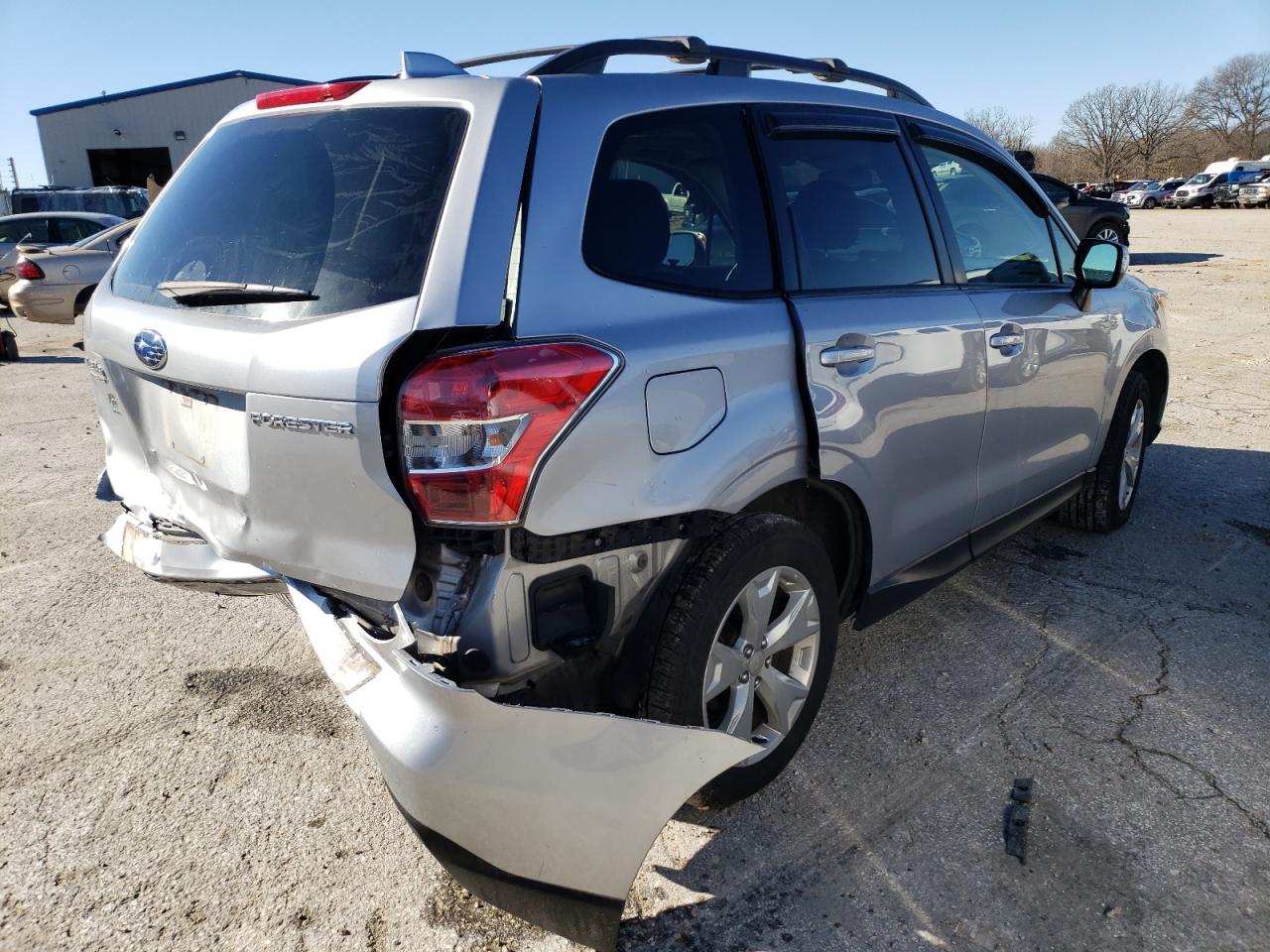 Photo 4 from auction – 2016 SUBARU FORESTER 2 with VIN JF2SJADC4GH457620
