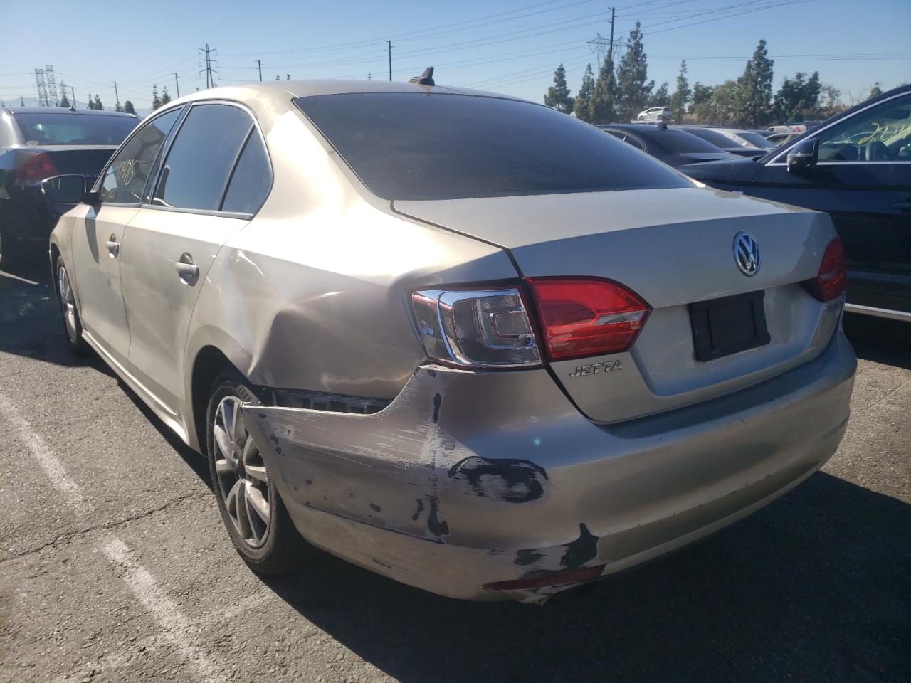 Photo 3 from auction – 2012 VOLKSWAGEN JETTA SE with VIN 3VWDP7AJ6CM465541