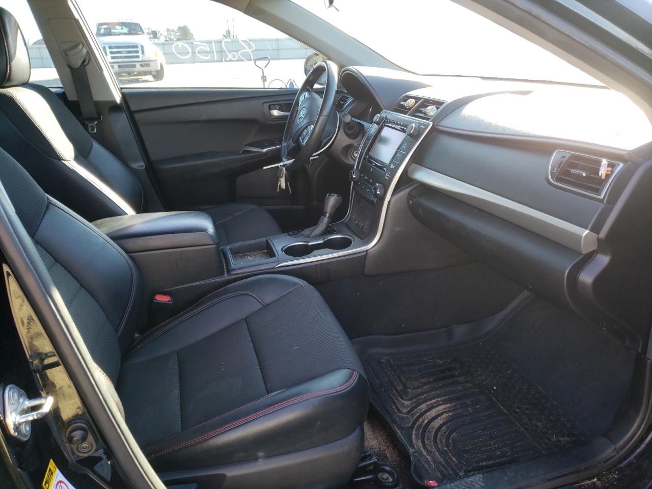 Photo 5 from auction – 2016 TOYOTA CAMRY LE with VIN 4T1BF1FK8GU520385