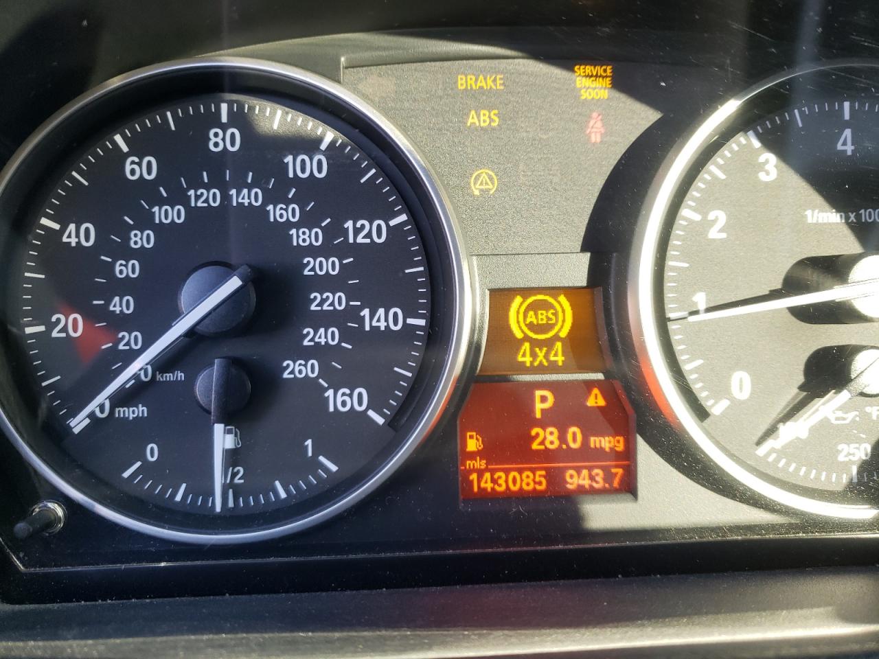 Photo 8 from auction – 2008 BMW 328 XI with VIN WBAWC33528PD09370