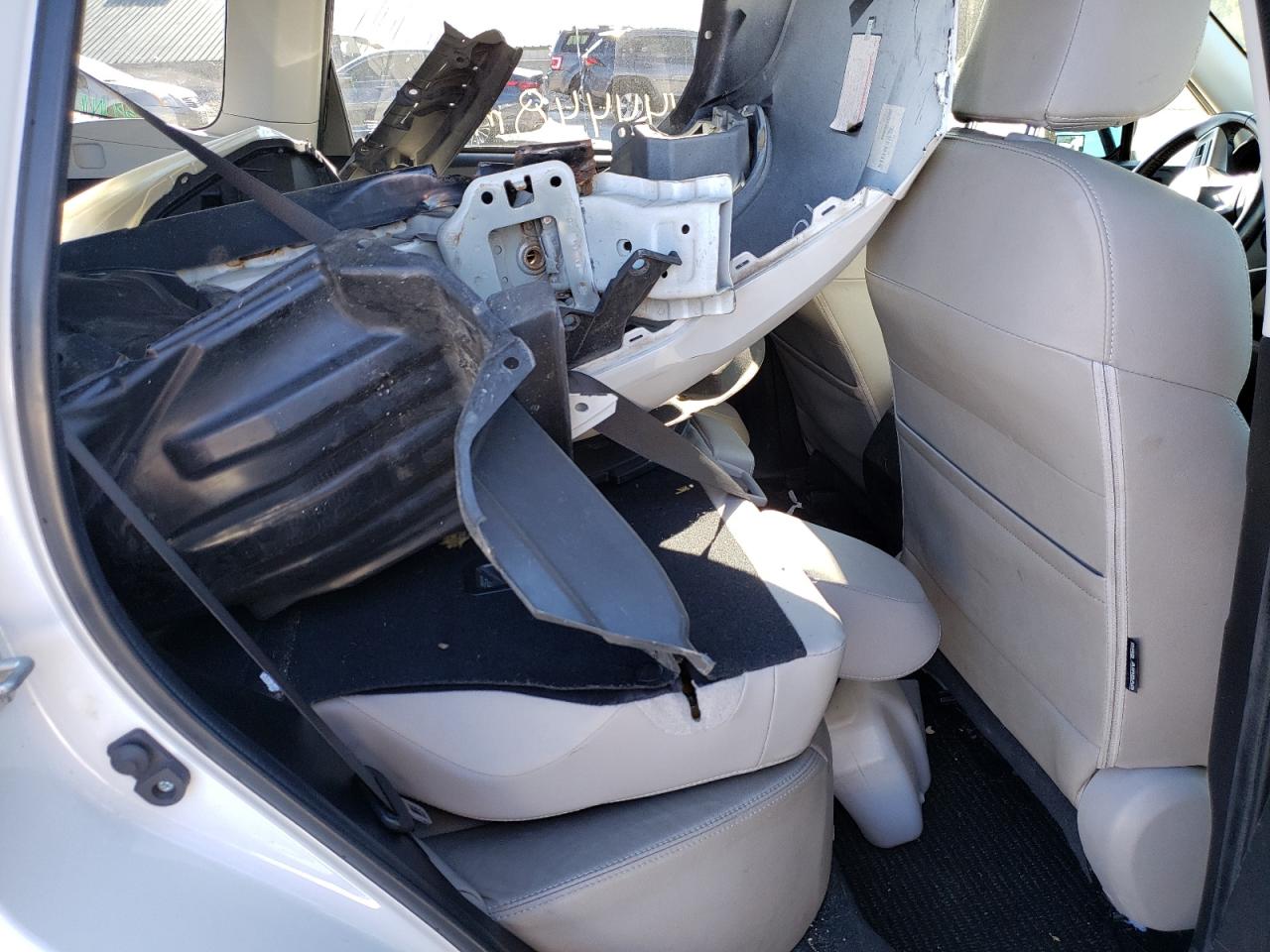 Photo 6 from auction – 2014 SUBARU FORESTER 2 with VIN JF2SJAHC6EH411147