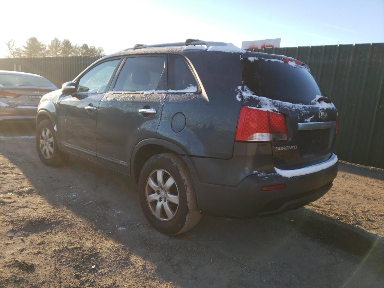 Photo 3 from auction – 2011 KIA SORENTO BA with VIN 5XYKT4A2XBG167311