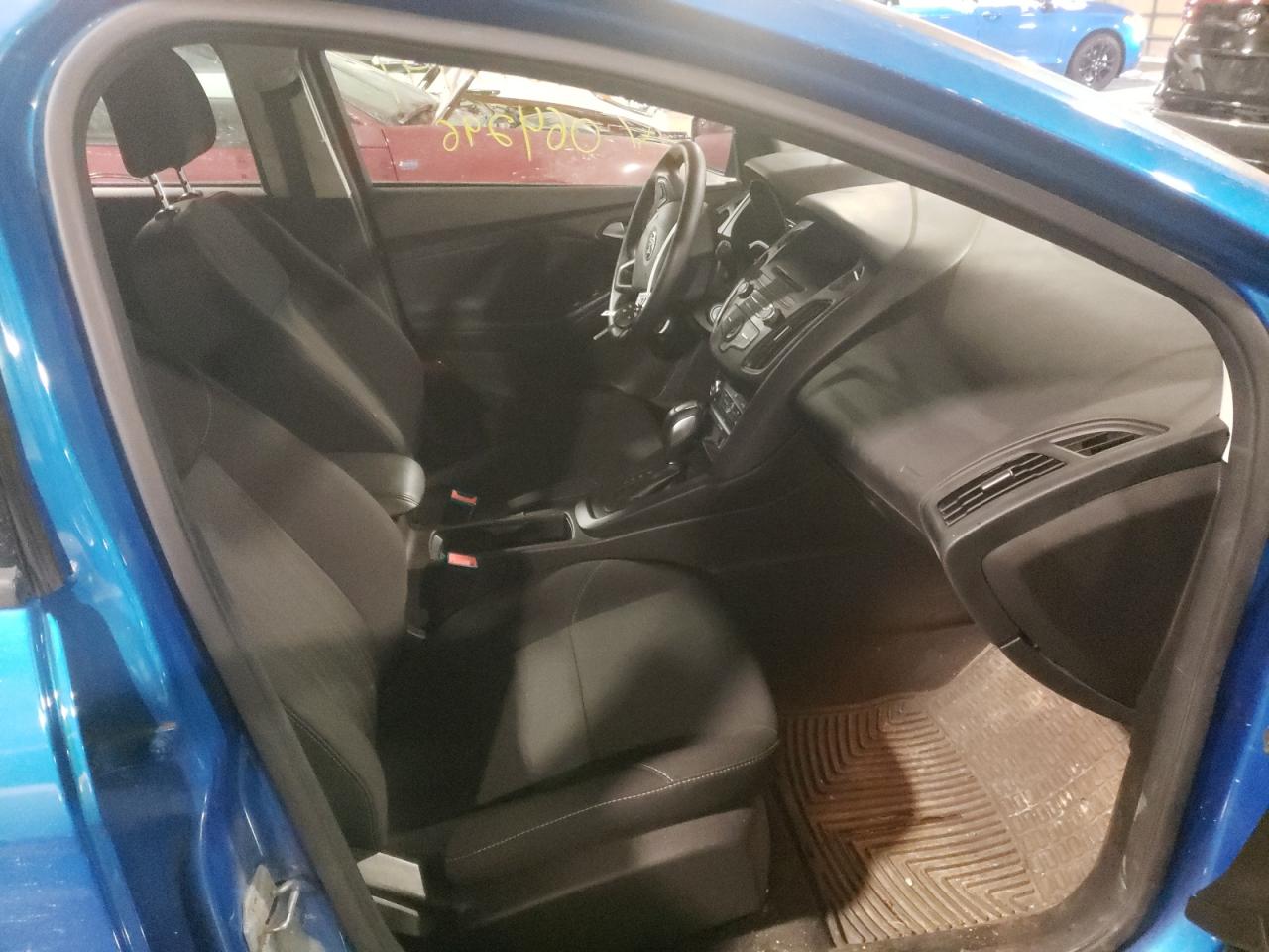 Photo 5 from auction – 2016 FORD FOCUS SE with VIN 1FADP3K25GL314237